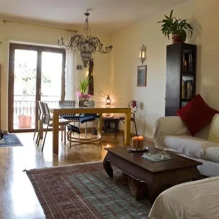 Homestay Tranquilla Stanza Zen Con Terrazza A Trastevere!