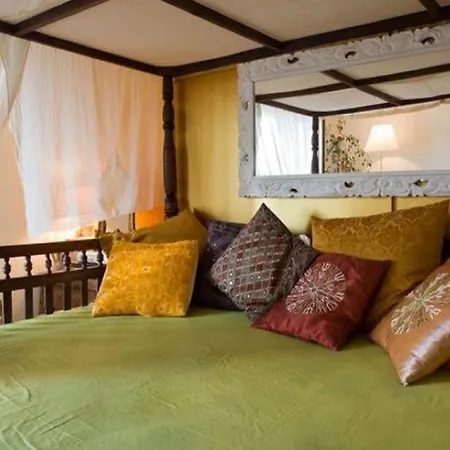 Homestay Tranquilla Stanza Zen Con Terrazza A Trastevere! Rome